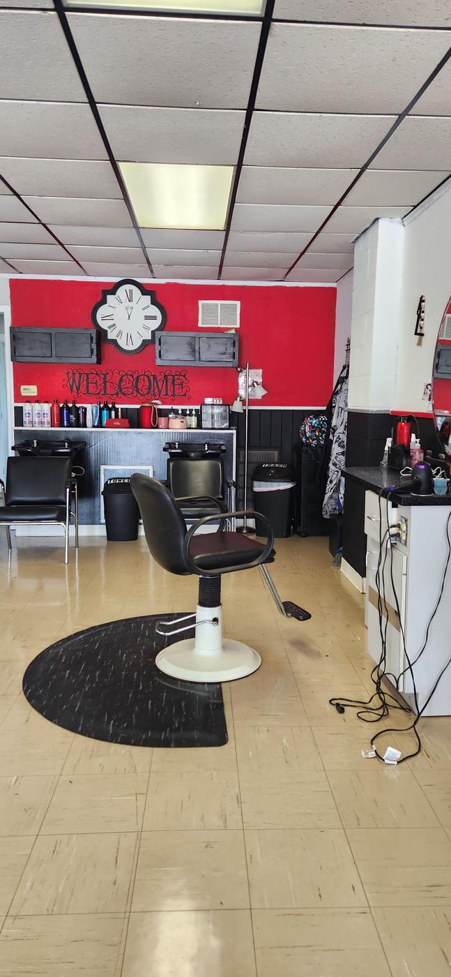 Inside Levels Up: the WELCOME wall and a styling chair